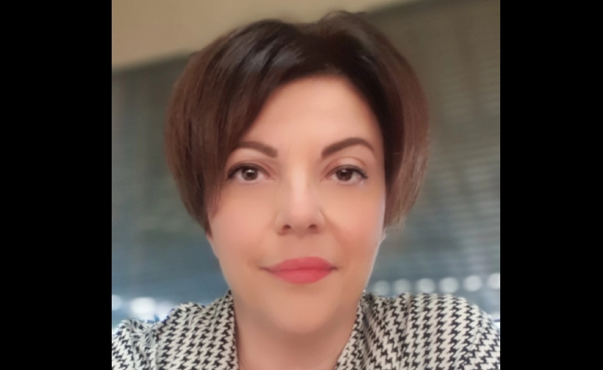 Gianna Boulntoumi*: Women in SHEPPING